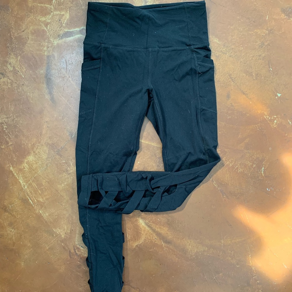 Crisscross Detail Athletic Leggings